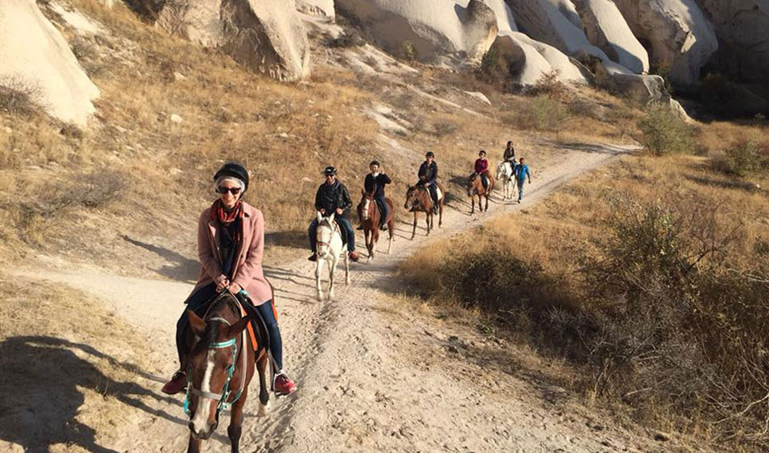 Kapadokya At Turu - Lara Cave Butik Hotel